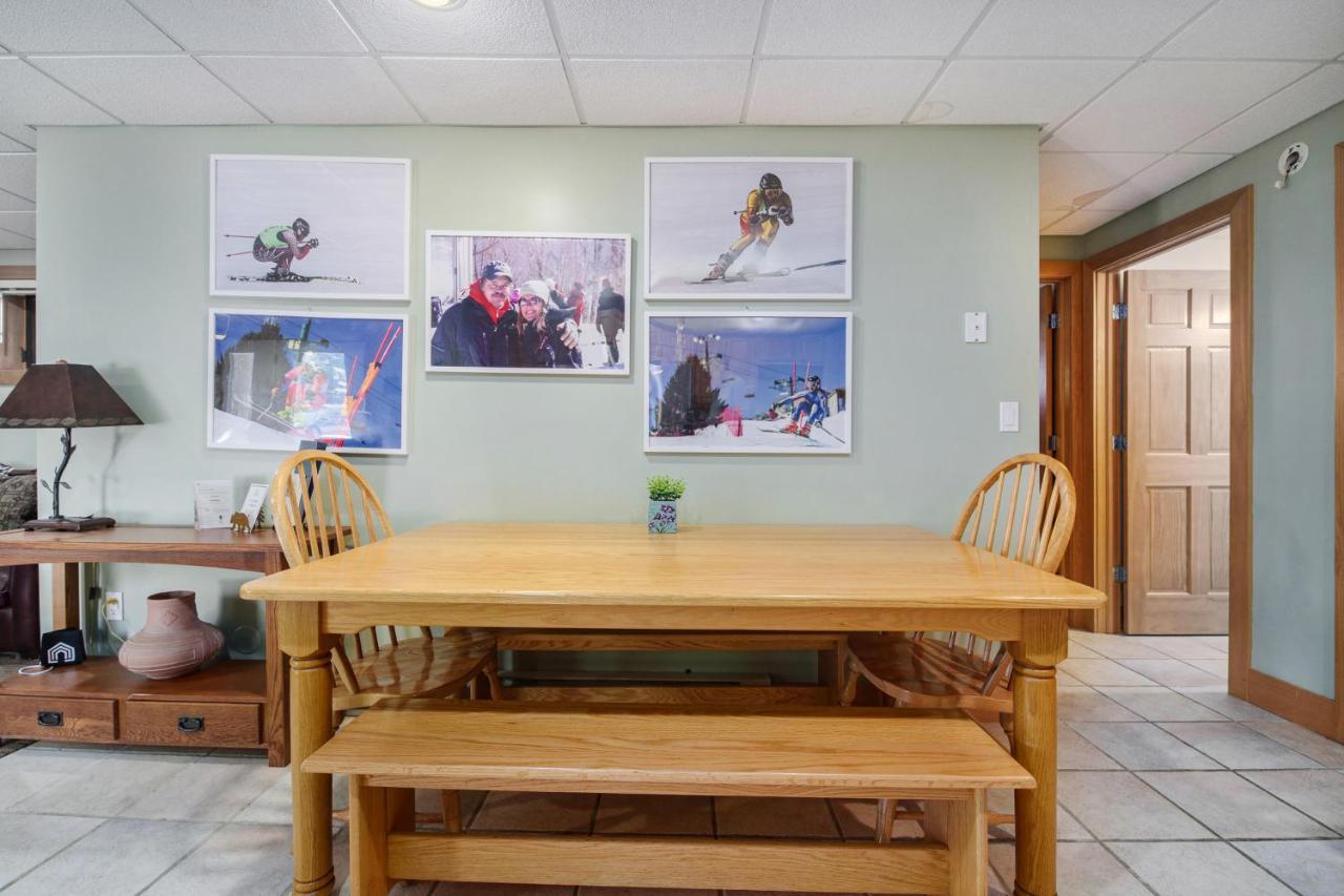 Boyne Mountain Getaway, Unit B Aparthotel Boyne Falls Exterior foto